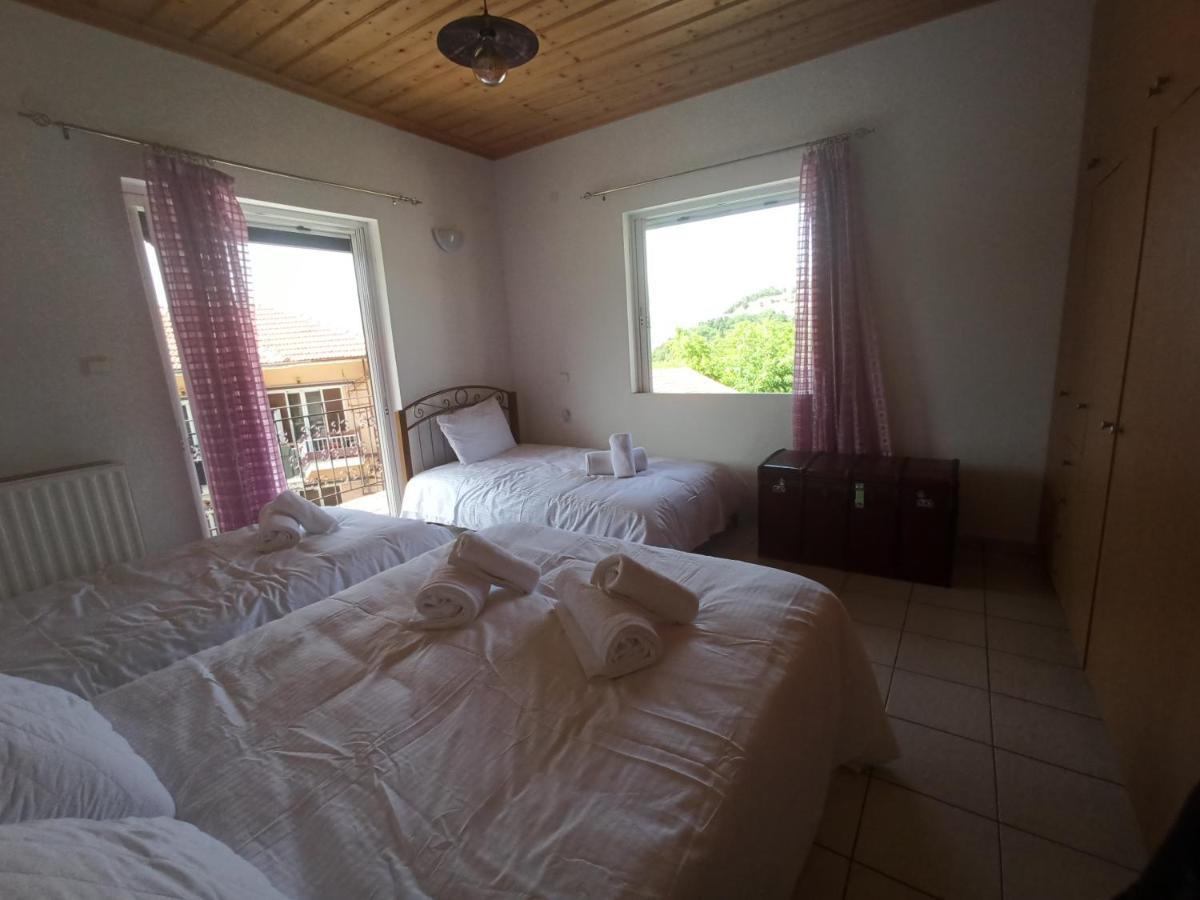 Hébergement de vacances Elli΄s House συγχρονο σπιτι στα πραμαντα